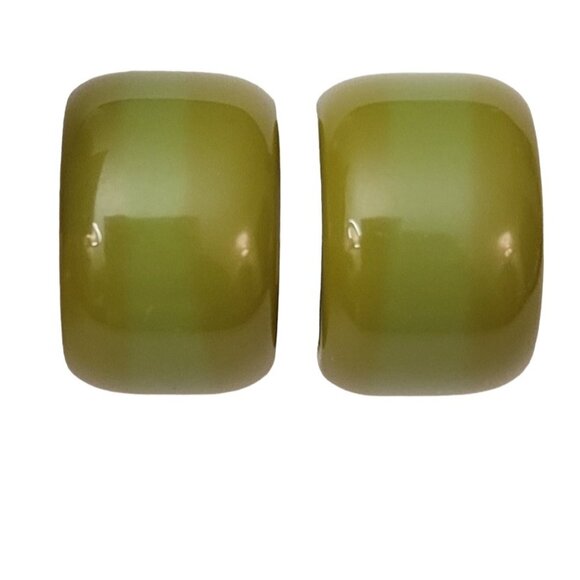 Green Bakelite Wide Hoop Clip-On Earrings - Picture 3 of 8